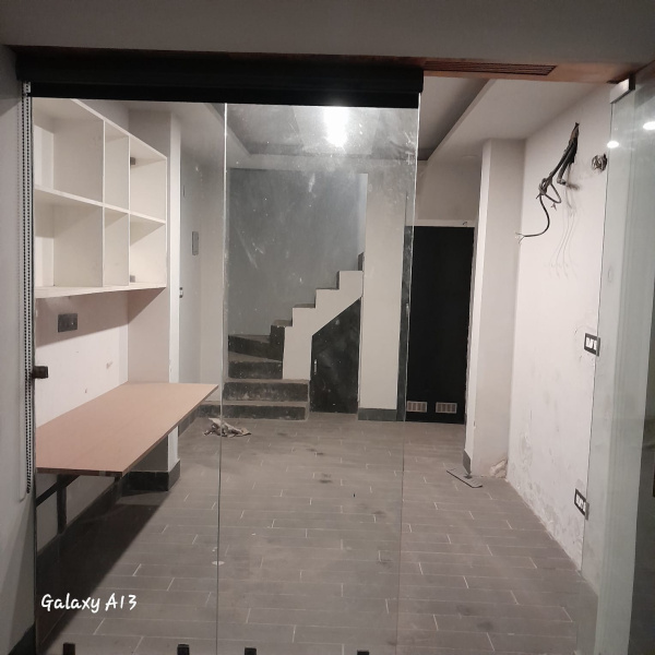  Commercial Shop 285 Sq.ft. for Sale in Sector 19 Faridabad