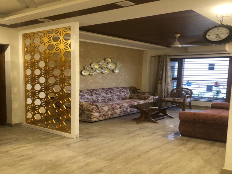 4 BHK Builder Floor 3300 Sq.ft. for Sale in Sector 21a Faridabad
