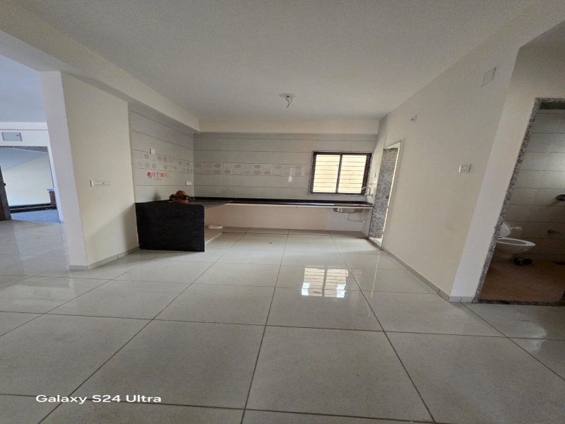 2 BHK Apartment 1100 Sq.ft. for Rent in New Karelibaug, Vadodara