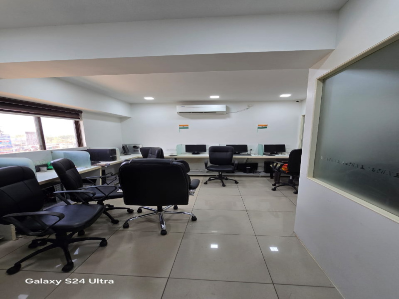  Office Space 700 Sq.ft. for Rent in New VIP Road, New VIP Road, Vadodara