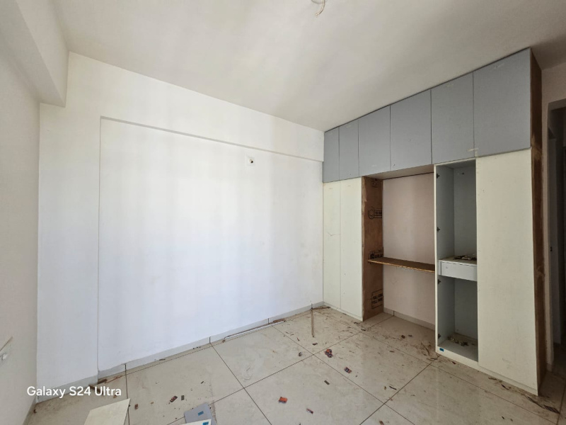 3 BHK Apartment 1800 Sq.ft. for Rent in Mobha Road, Vadodara