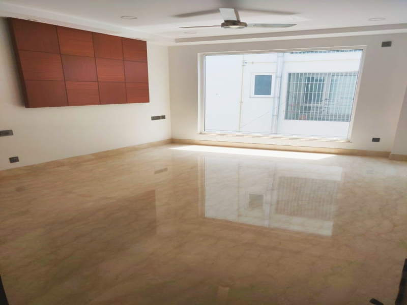 3 BHK Apartment 200 Sq. Yards for Sale in Uday Park, South Extension, Delhi