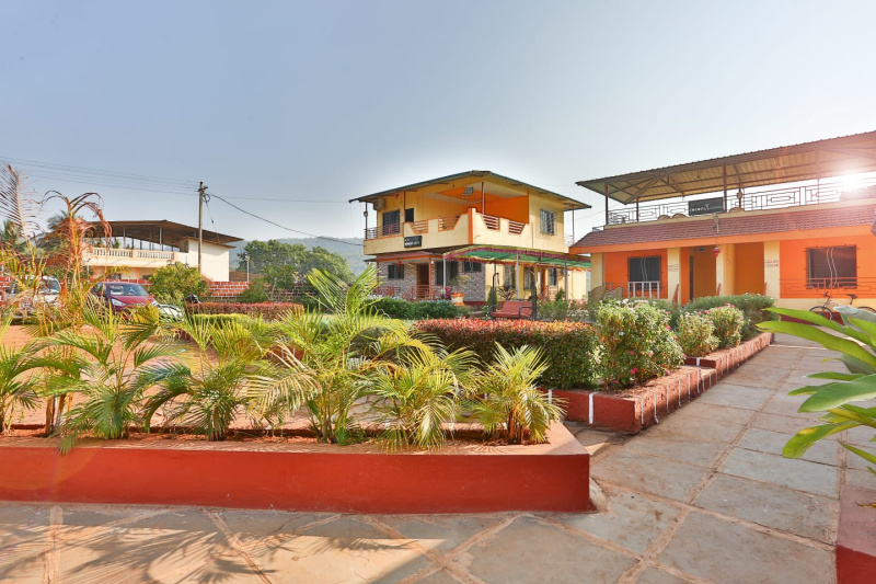  Hotels 40000 Sq.ft. for Sale in Dapoli, Ratnagiri