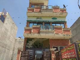 5 BHK House for Sale in Block B New Amritsar Colony, 