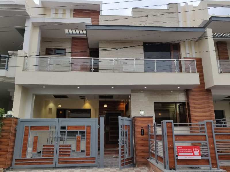 4 BHK House & Villa 3200 Sq.ft. for Sale in Sunny Enclave, Mohali