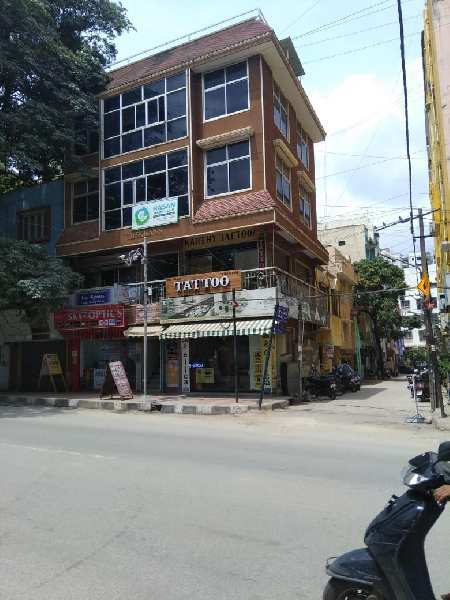 Commercial Shop 2000 Sq.ft. for Sale in