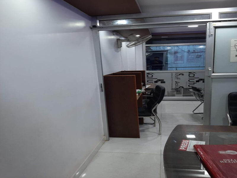  320 Sq.ft. Office Space for Sale in Tatmill Chauraha, Kanpur