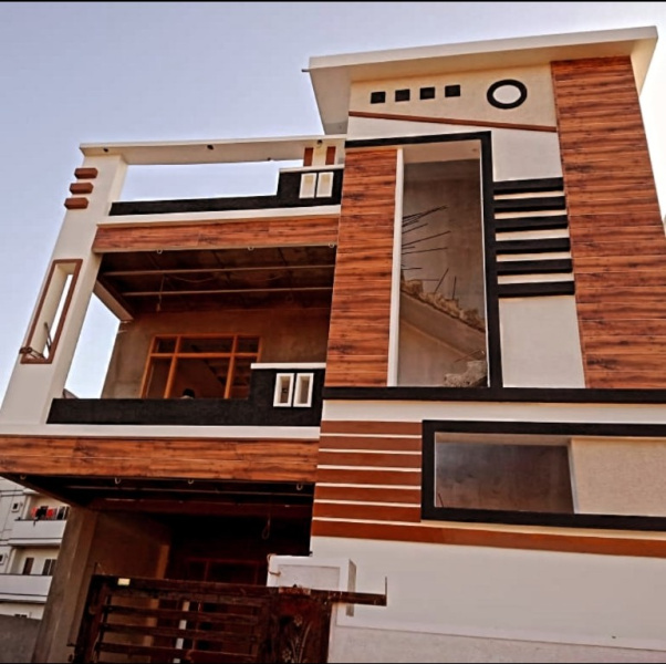 5 BHK House 2600 Sq.ft. for Sale in Bollaram, Secunderabad