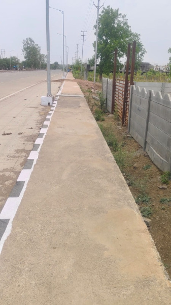  1613 Sq.ft. Commercial Land for Sale in Kolar Road, Bhopal