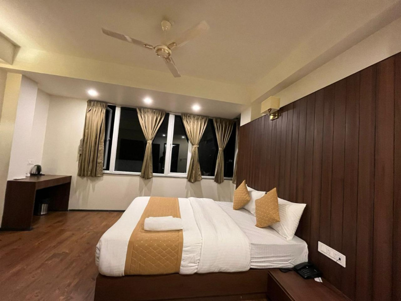  Hotels 200 Sq.ft. for Rent in Aurangabad Bangar, Mathura