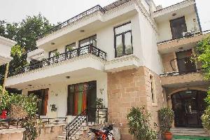 5 BHK House for PG in DLF Phase I, Gurgaon