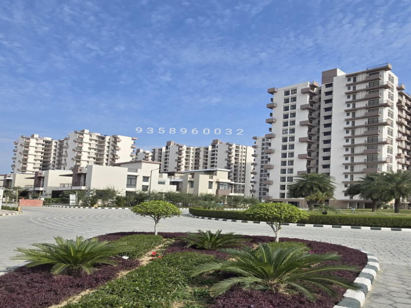 2 BHK 1500 Sq.ft. Apartment for Sale in Chhatikara Road, Vrindavan