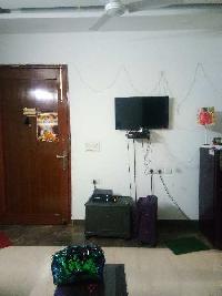 2 BHK Flat for Rent in Freedom Fighter Enclave, Delhi