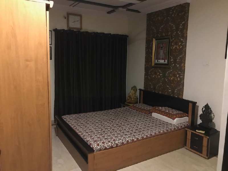 2 BHK Apartment 1215 Sq.ft. for Rent in Khar West, Mumbai