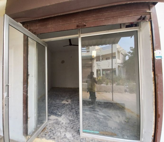  250 Sq.ft. Commercial Shop for Rent in Sector 85 Gurgaon