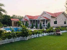 1 BHK Farm House for Sale in Sector 135 Noida