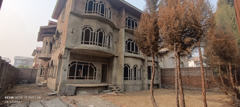 7 BHK House for Sale in Rawal Pora, Srinagar