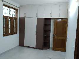 4 BHK House & Villa for Rent in Sector 36 Noida