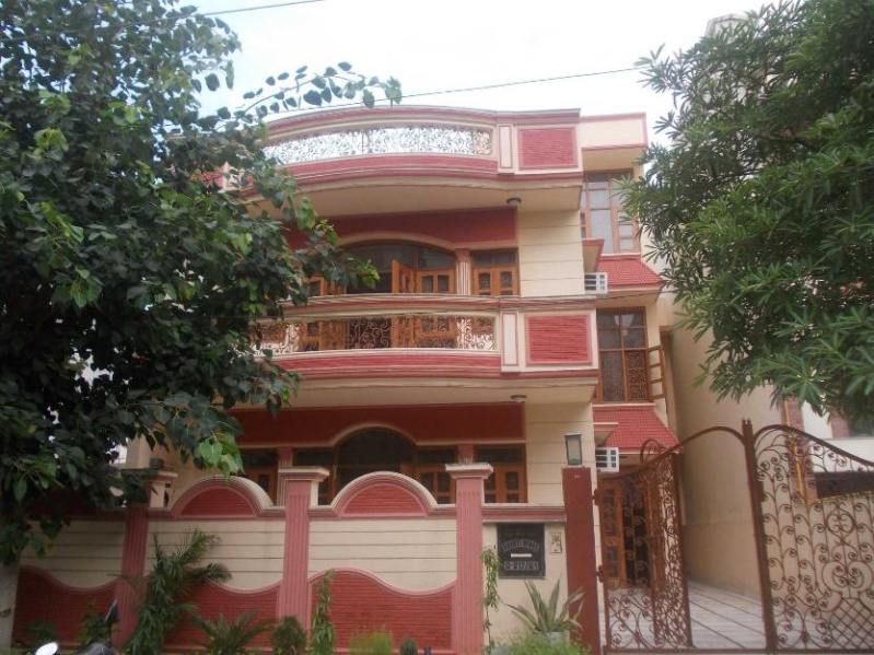  Residential Plot 450 Sq. Meter for Sale in Sector 51 Noida