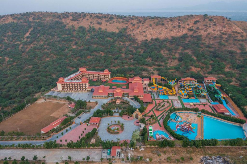  Hotels 14 Acre for Sale in Palanpur, Banaskantha