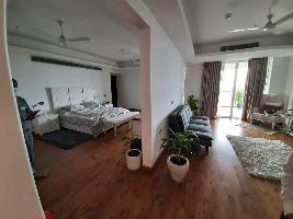 4 BHK Flat for Rent in Golf Course Road, Gurgaon