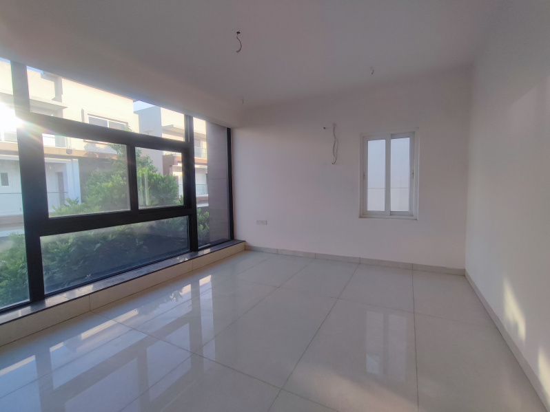 4 BHK 4049 Sq.ft. Villa for Sale in Tellapur, Hyderabad