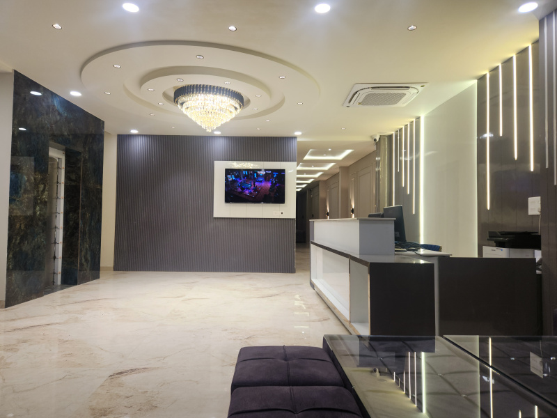  16000 Sq.ft. Hotels for Sale in Fatehabad Road, Agra