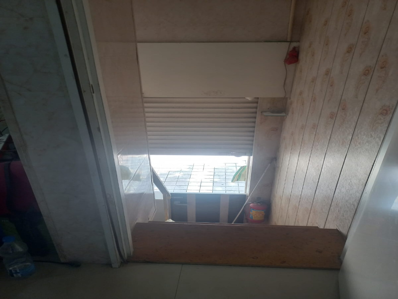  250 Sq.ft. Commercial Shop for Rent in Ghodbunder Road, Thane