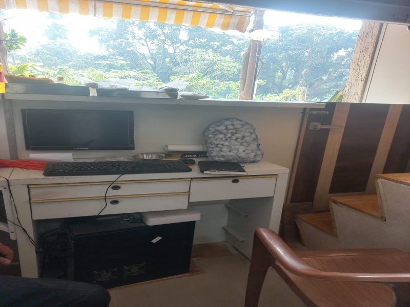  250 Sq.ft. Commercial Shop for Rent in Ghodbunder Road, Thane