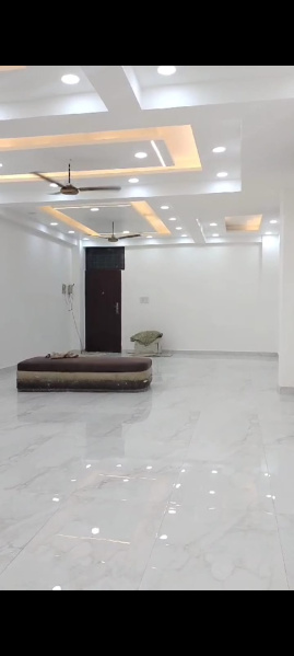  Commercial Shop 420 Sq.ft. for Sale in Niti Khand 2, Indirapuram, Ghaziabad