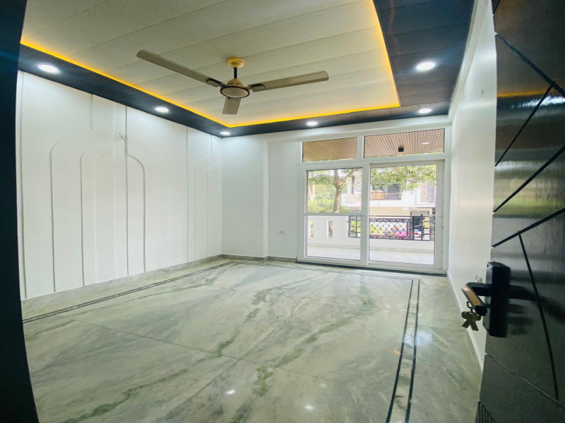 3 BHK Apartment 135 Sq. Meter for Sale in Shakti Khand 4, Indirapuram, Ghaziabad