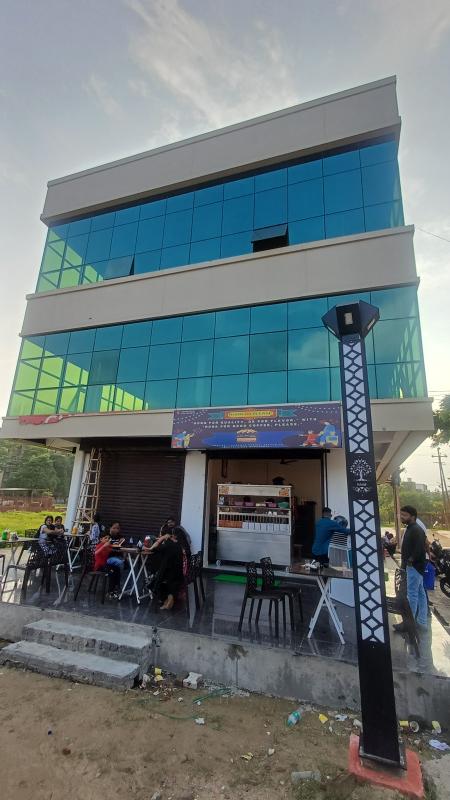  125 Sq.ft. Commercial Shop for Sale in Budhi Vihar, Moradabad