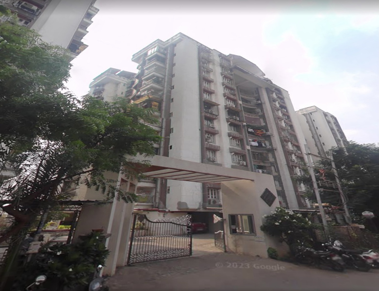 3 BHK Residential Apartment 1800 Sq.ft. for Sale in Piplod, Surat