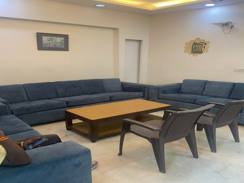 2 BHK 900 Sq.ft. Builder Floor for Rent in Block H Lajpat Nagar I, Delhi