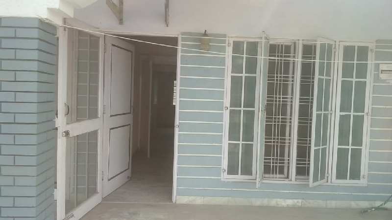 2 BHK Apartment 1200 Sq.ft. for Rent in Kargi Chowk, Dehradun