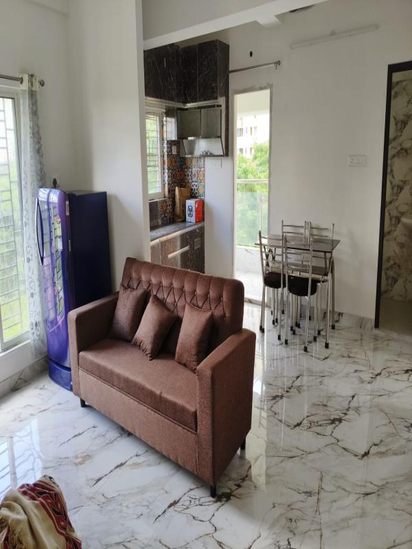 2 BHK Apartment 1045 Sq.ft. for Rent in Chinar Park, Kolkata