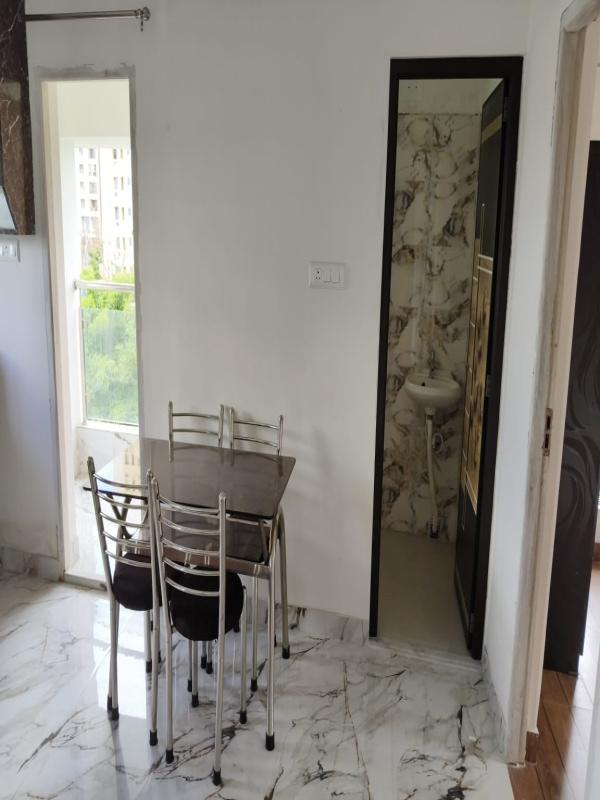 2 BHK Apartment 1045 Sq.ft. for Rent in Chinar Park, Kolkata