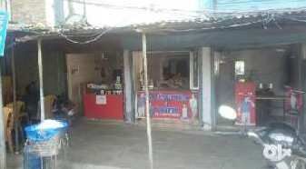  Commercial Shop 200 Sq.ft. for Sale in Aliganj, Lucknow