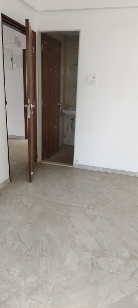 2 BHK Apartment 650 Sq.ft. for Rent in Goregaon Station, Goregaon East, Mumbai