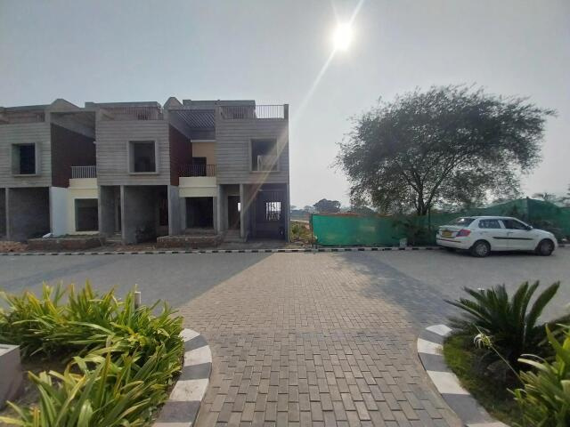 3 BHK 1444 Sq.ft. Villa for Sale in Rajarhat, Kolkata