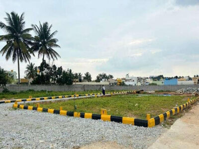  920 Sq. Yards Residential Plot for Sale in Yamuna Expressway, Aligarh