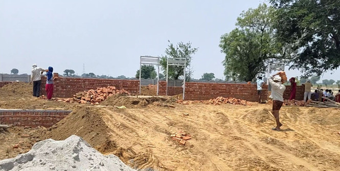  Commercial Land 100 Sq. Yards for Sale in Tappal, Aligarh