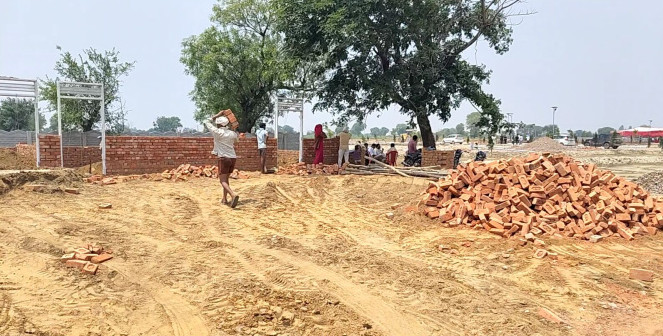  Commercial Land 100 Sq. Yards for Sale in Tappal, Aligarh