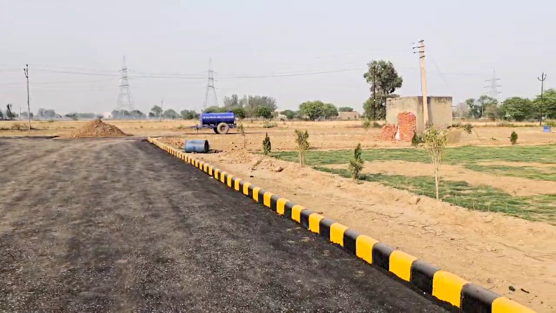  Commercial Land 200 Sq. Yards for Sale in Tappal, Aligarh