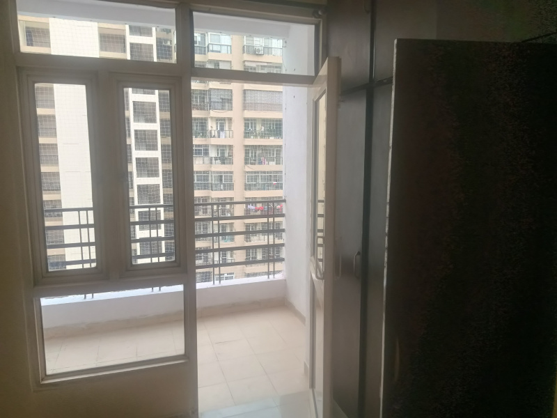 3 BHK Apartment 1800 Sq.ft. for Rent in Crossing Republik, Ghaziabad