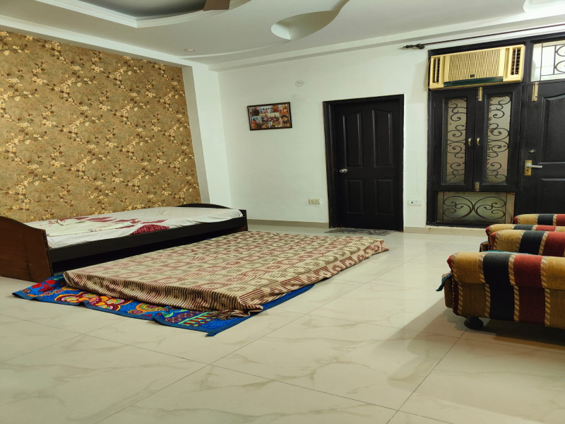 2 BHK Apartment 1050 Sq.ft. for Rent in Crossing Republik, Ghaziabad