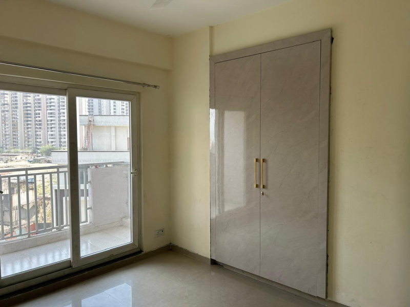 3 BHK Apartment 1725 Sq.ft. for Rent in Crossing Republik, Ghaziabad