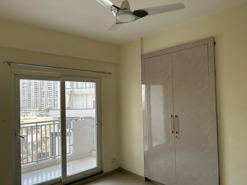 3 BHK Apartment 1725 Sq.ft. for Rent in Crossing Republik, Ghaziabad
