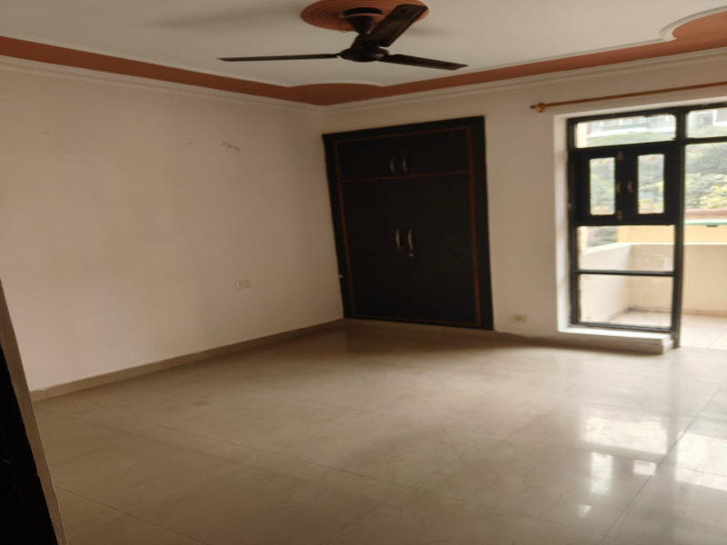 2 BHK Apartment 1050 Sq.ft. for Rent in Crossing Republik, Ghaziabad