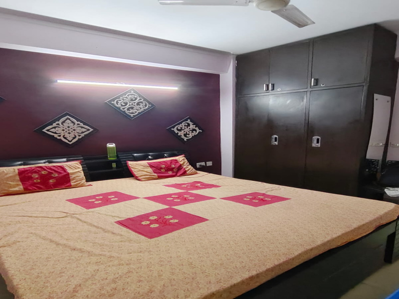2 BHK Apartment 1280 Sq.ft. for Rent in Crossing Republik, Ghaziabad